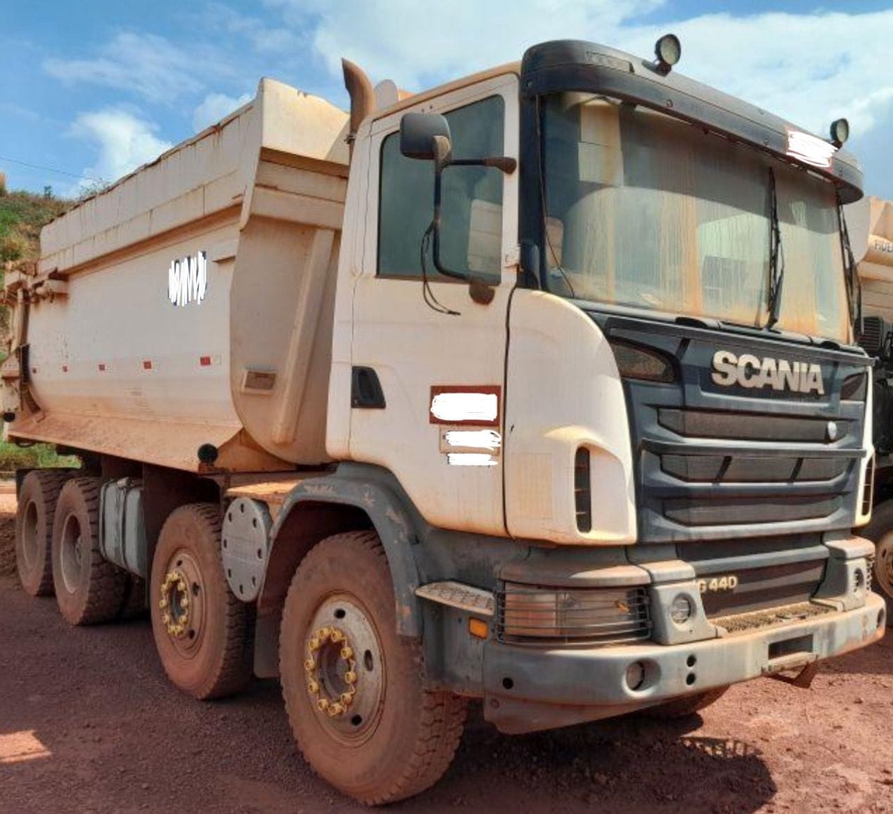 Caminhão Scania G440 2012 - Imagem 1