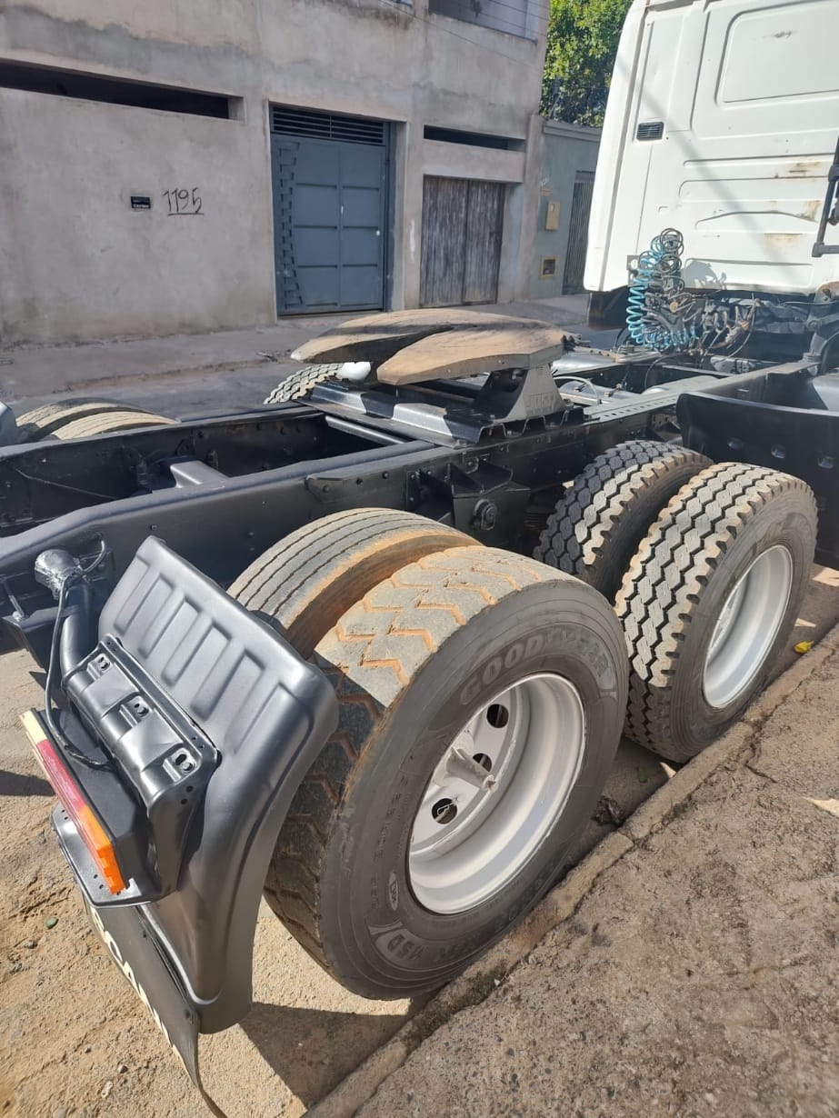 Caminhão Scania 124  G   420 2000 - Imagem 1