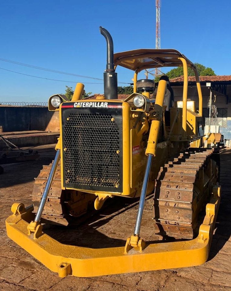 Trator de esteira Caterpillar D6D 1979 - Imagem 2