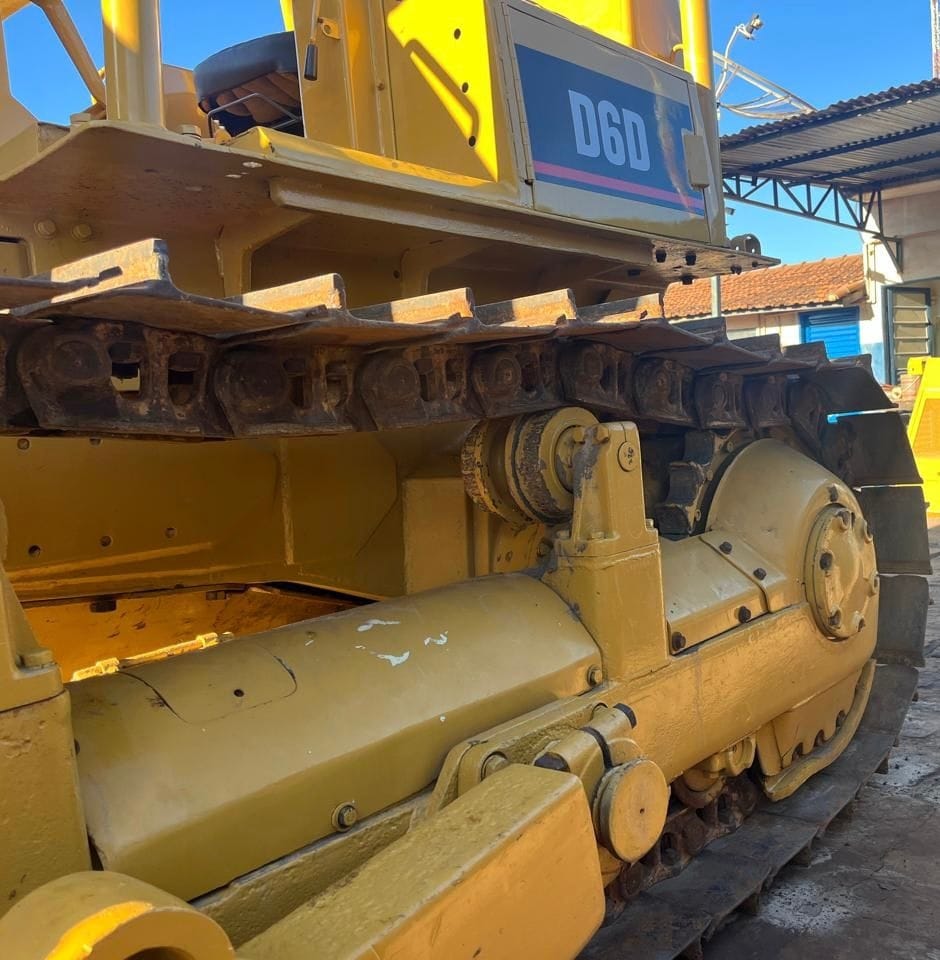 Trator de esteira Caterpillar D6D 1979 - Imagem 3