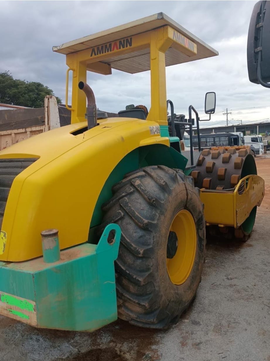 Rolo compactador Ammann ASC100 2012 - Imagem 1
