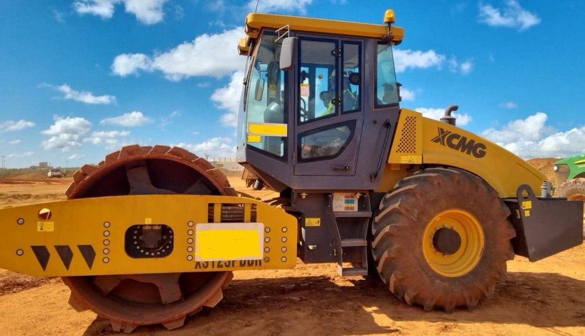 Rolo compactador XCMG XS123BR 2024 - Imagem 2
