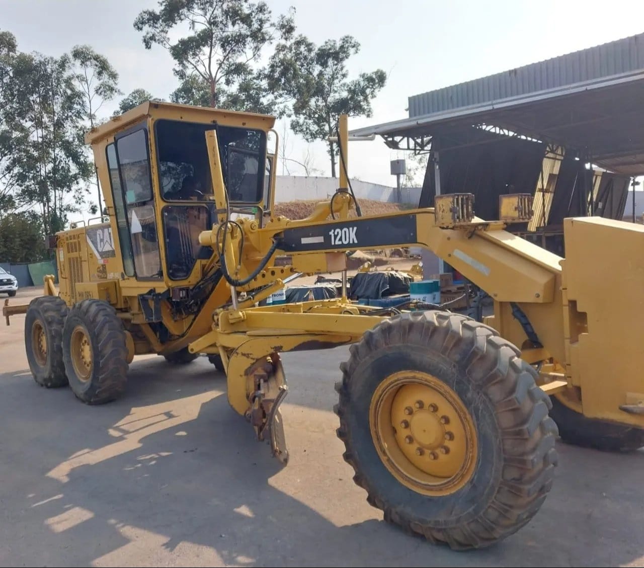 Motoniveladora Caterpillar 120K 2014 - Imagem 1