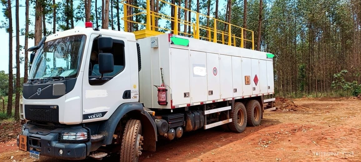 Caminhão Volvo VMX 290 2024 - Imagem 1