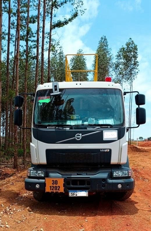 Caminhão Volvo VMX 290 2024 - Imagem 2