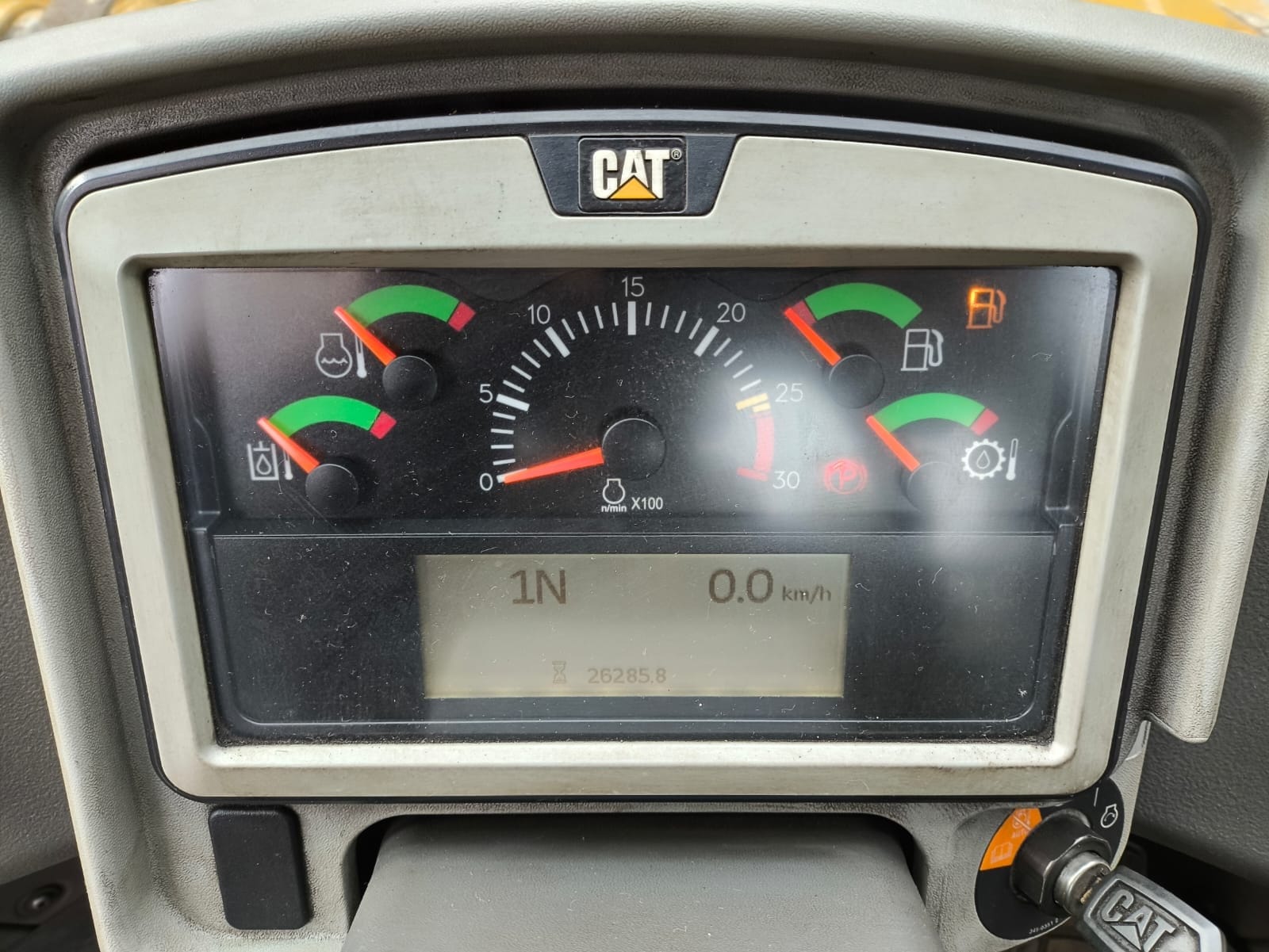Pá Carregadeira Caterpillar 950L 2021 - Imagem 2