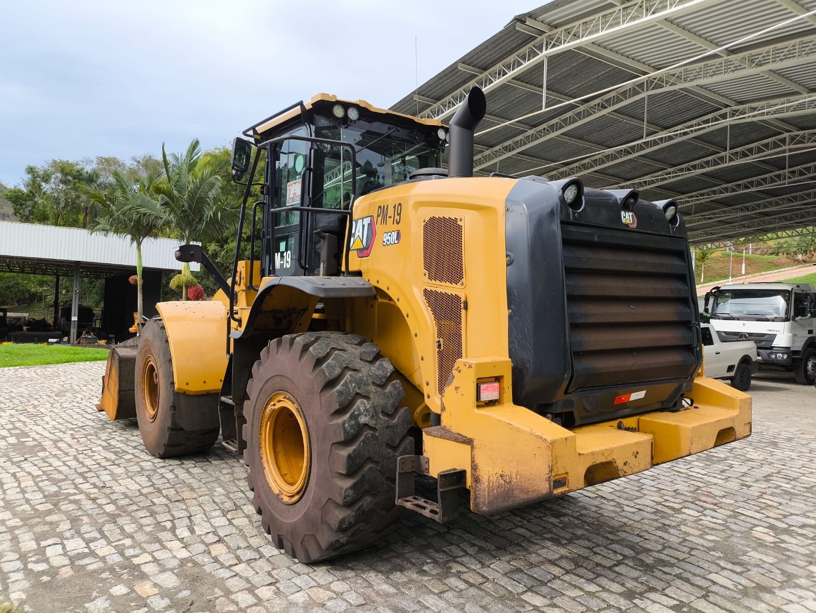 Pá Carregadeira Caterpillar 950L 2021 - Imagem 4
