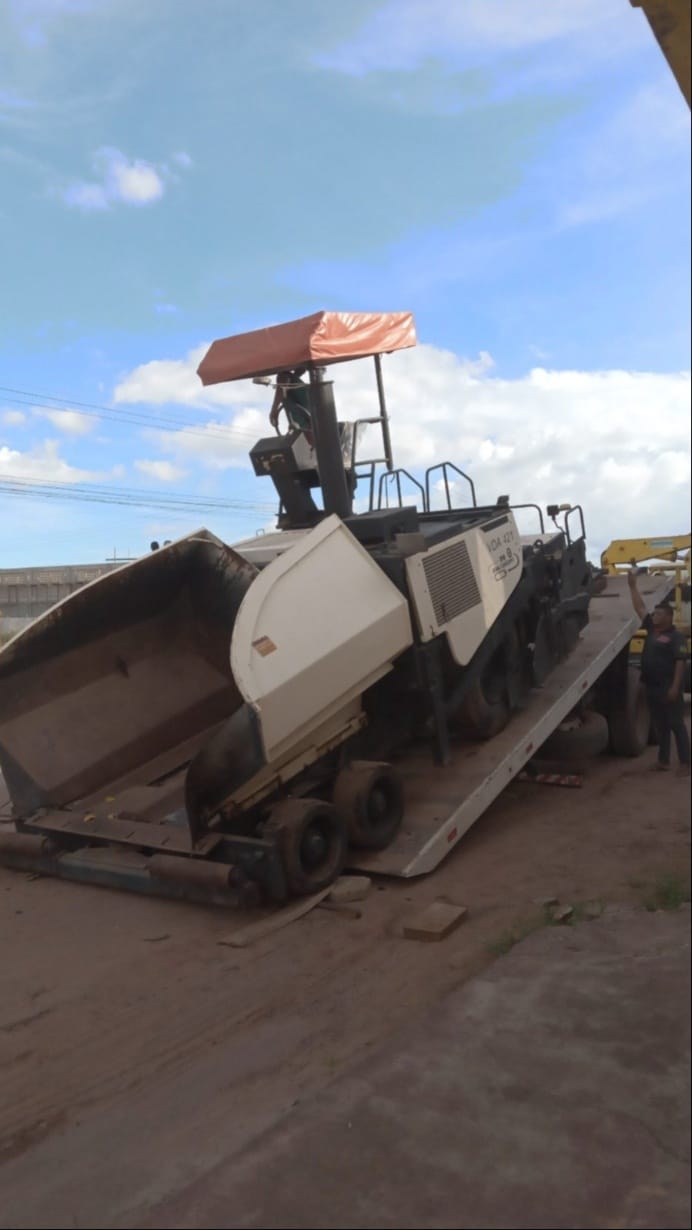 Vibroacabadora Terex VDA 421 2012 - Imagem 1