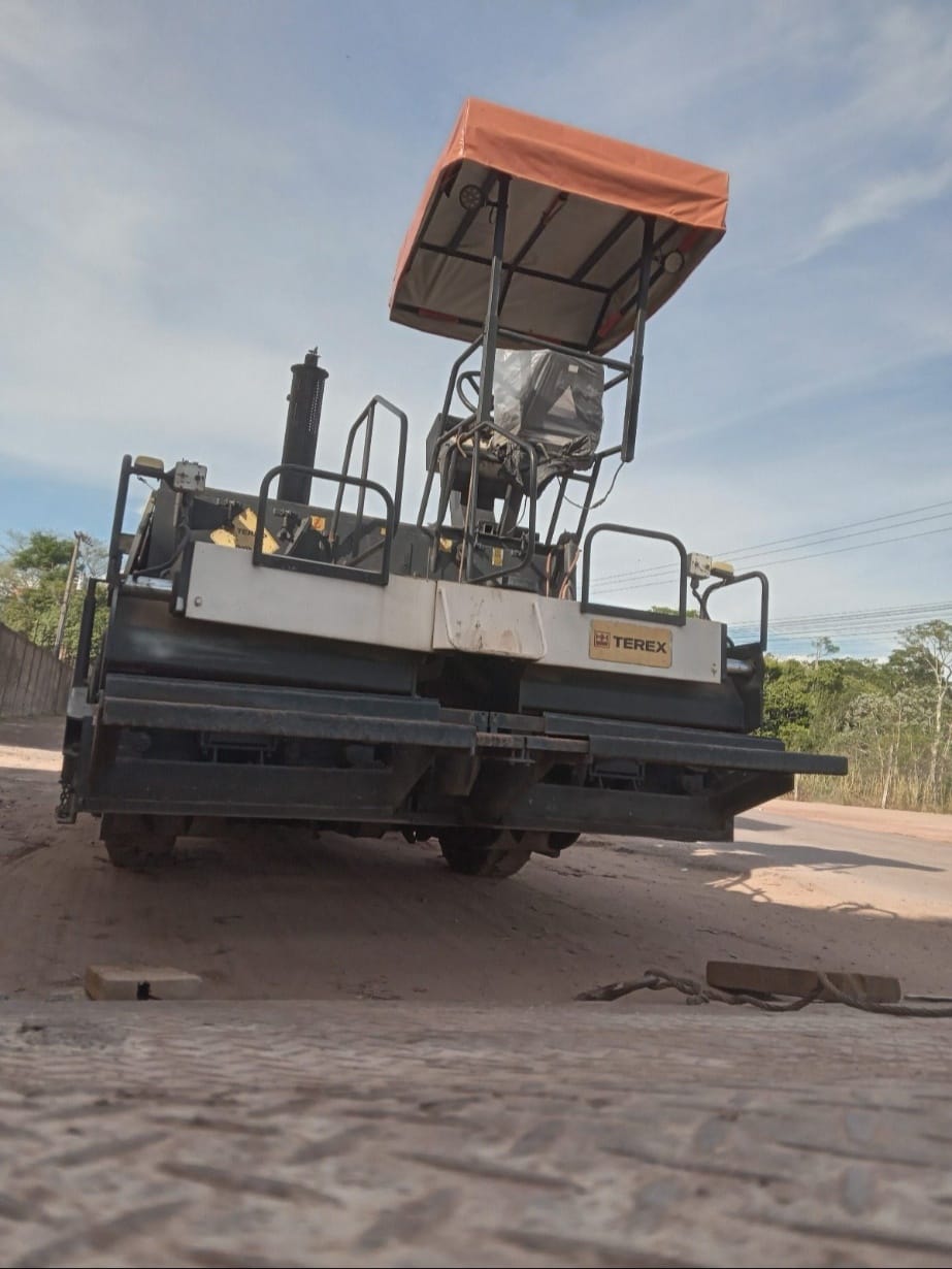 Vibroacabadora Terex VDA 421 2012 - Imagem 4