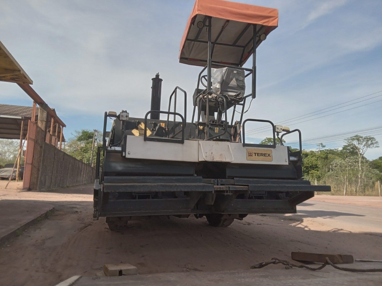 Vibroacabadora Terex VDA 421 2012 - Imagem 5