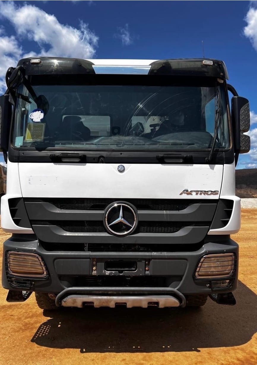 Caminhão Mercedes Benz Actros 4844 8X4 2019 - Imagem 2
