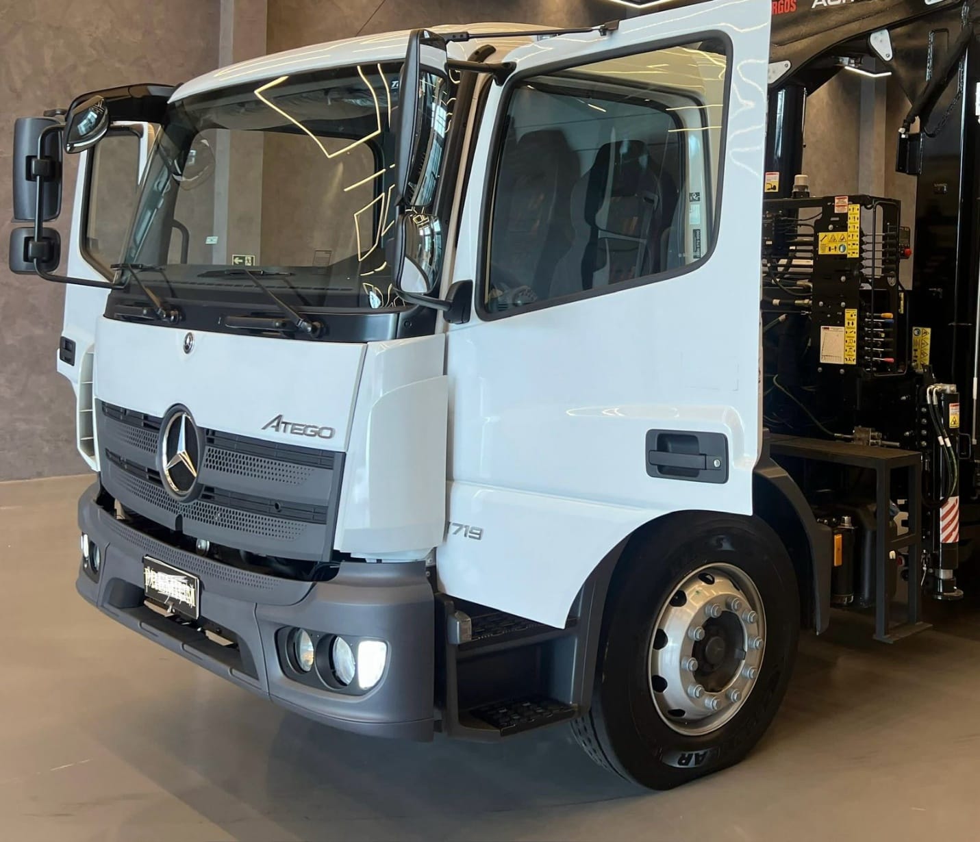 Caminhão Mercedes Benz ATEGO 1719 2024 - Imagem 1