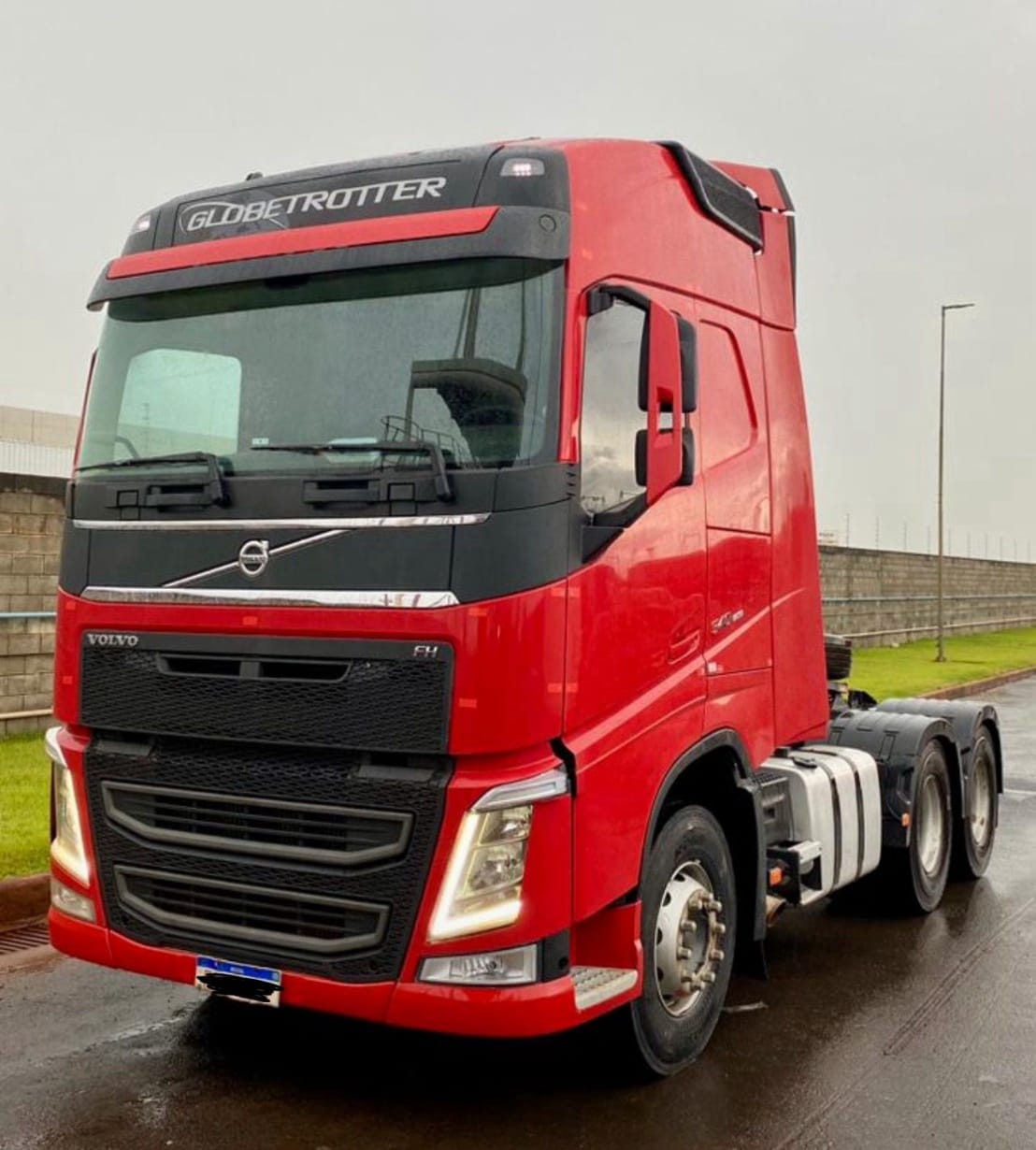 Caminhão Volvo FH 540 6X4 2021 - Imagem 1