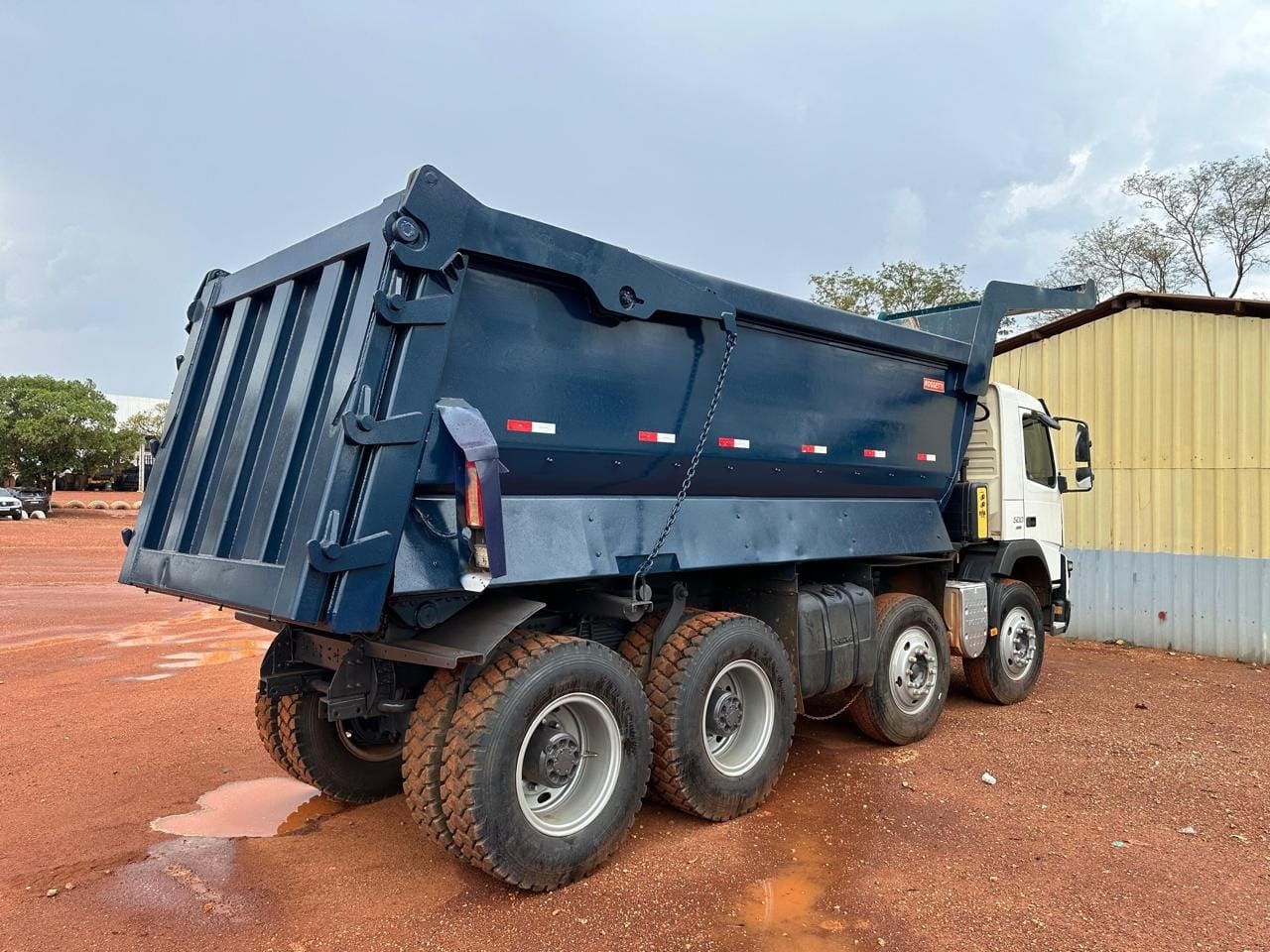 Caminhão Volvo FMX 500 2021 - Imagem 2