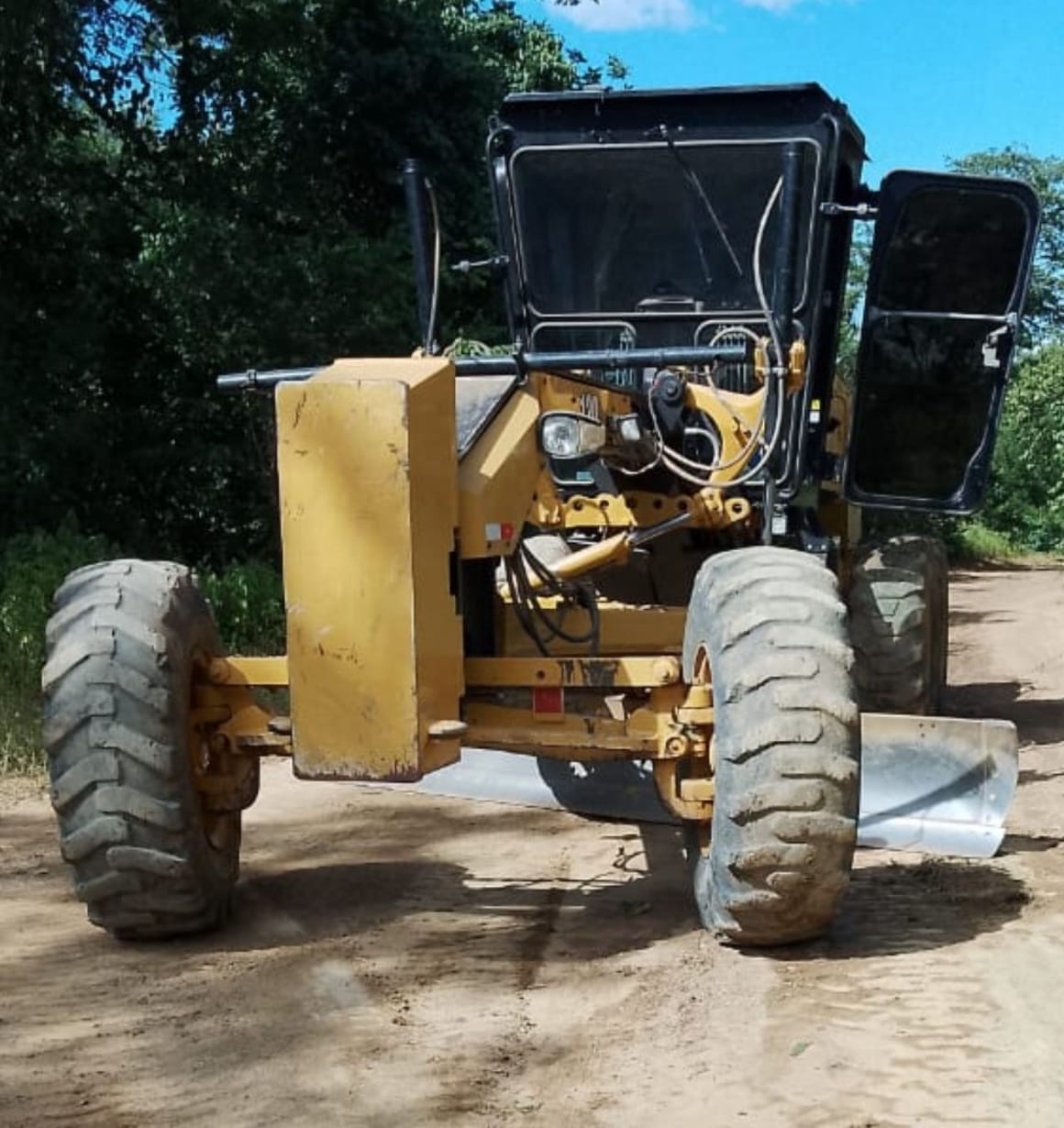 Motoniveladora Caterpillar 120 2020 - Imagem 1