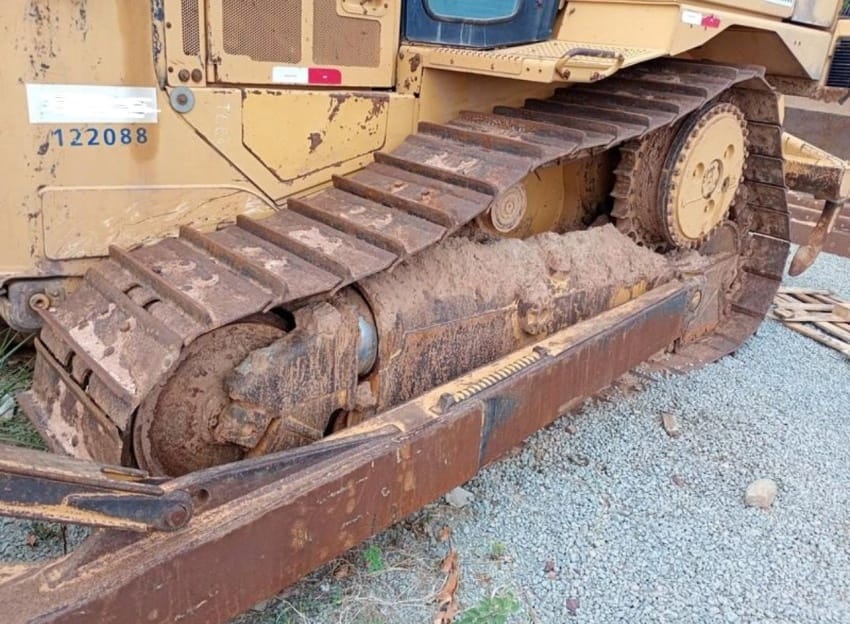 Trator de esteira Caterpillar D6T XL 2010 - Imagem 2