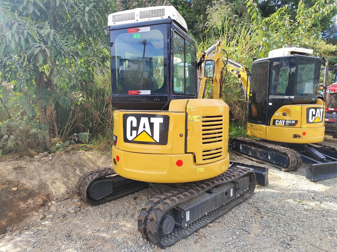 Mini Escavadeira Caterpillar 303.5E CR 2013 - Imagem 9