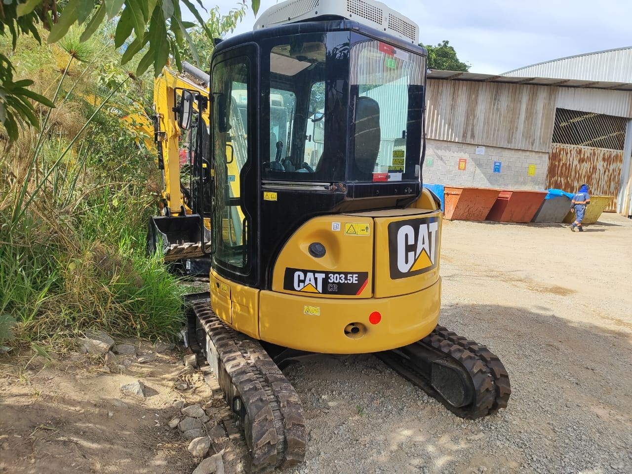 Mini Escavadeira Caterpillar 303.5E CR 2013 - Imagem 10