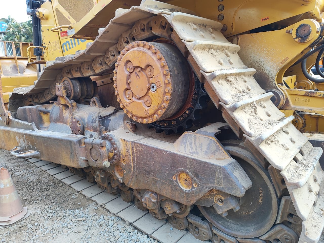 Trator de esteira Caterpillar D8T 2021 - Imagem 2