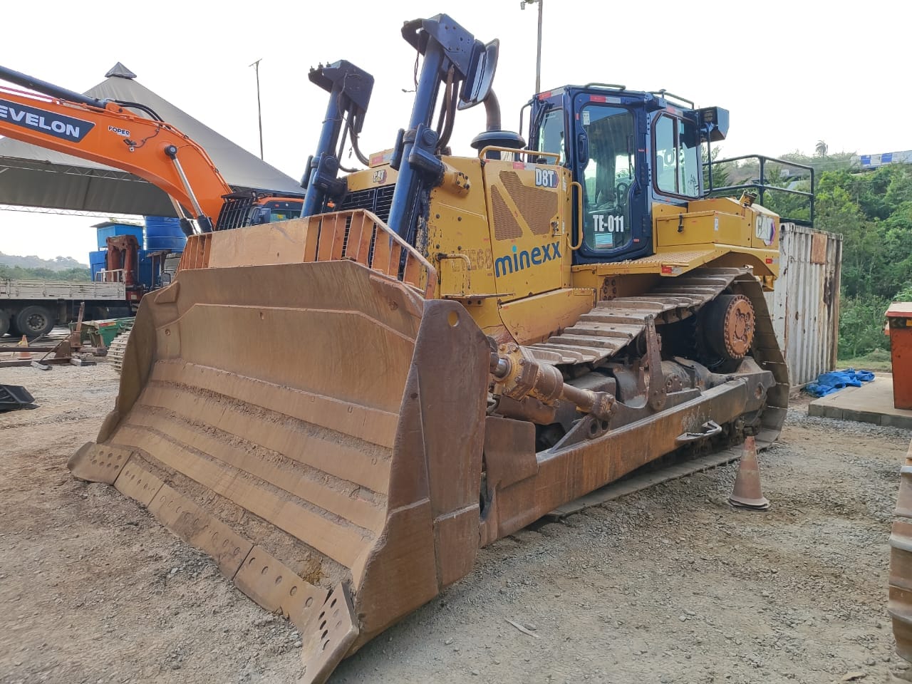 Trator de esteira Caterpillar D8T 2021 - Imagem 8