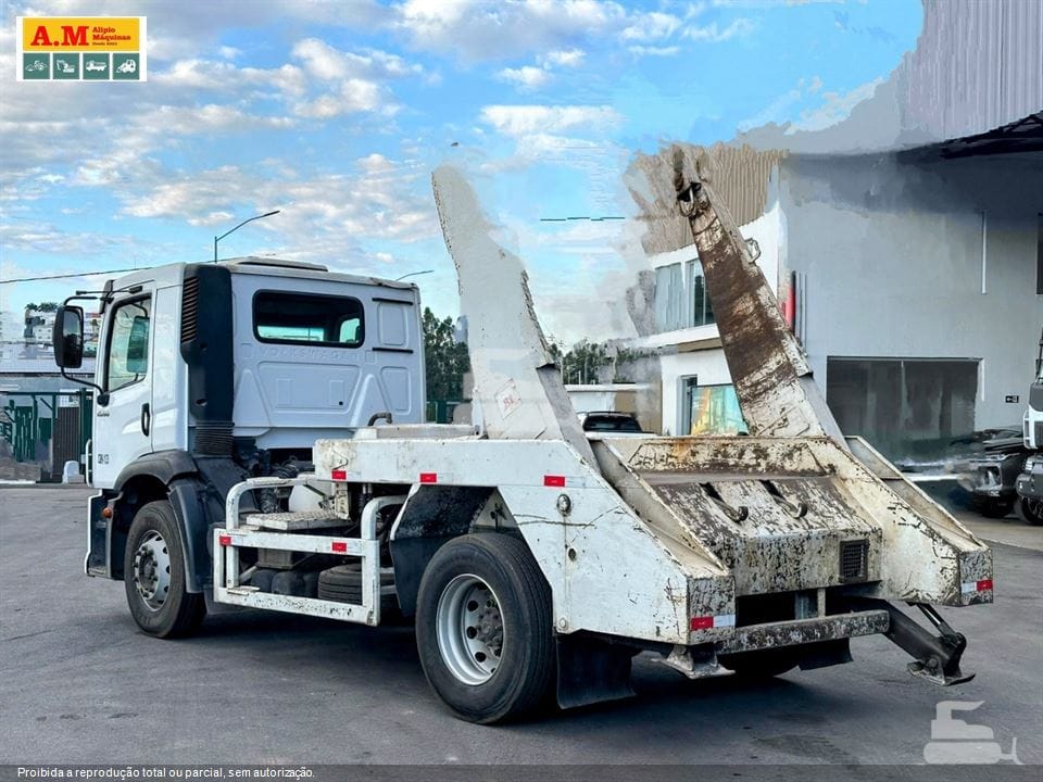 Caminhão Volkswagen 15.190  2015 - Imagem 4