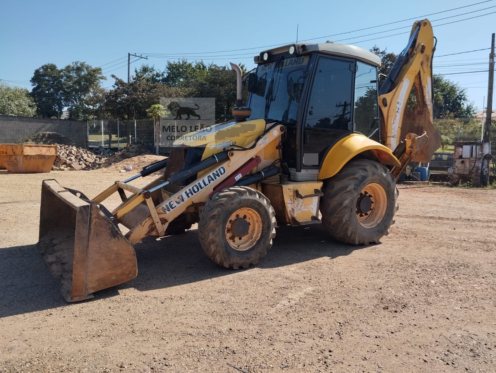 Retroescavadeira New Holland B95B 2013 - Imagem 3