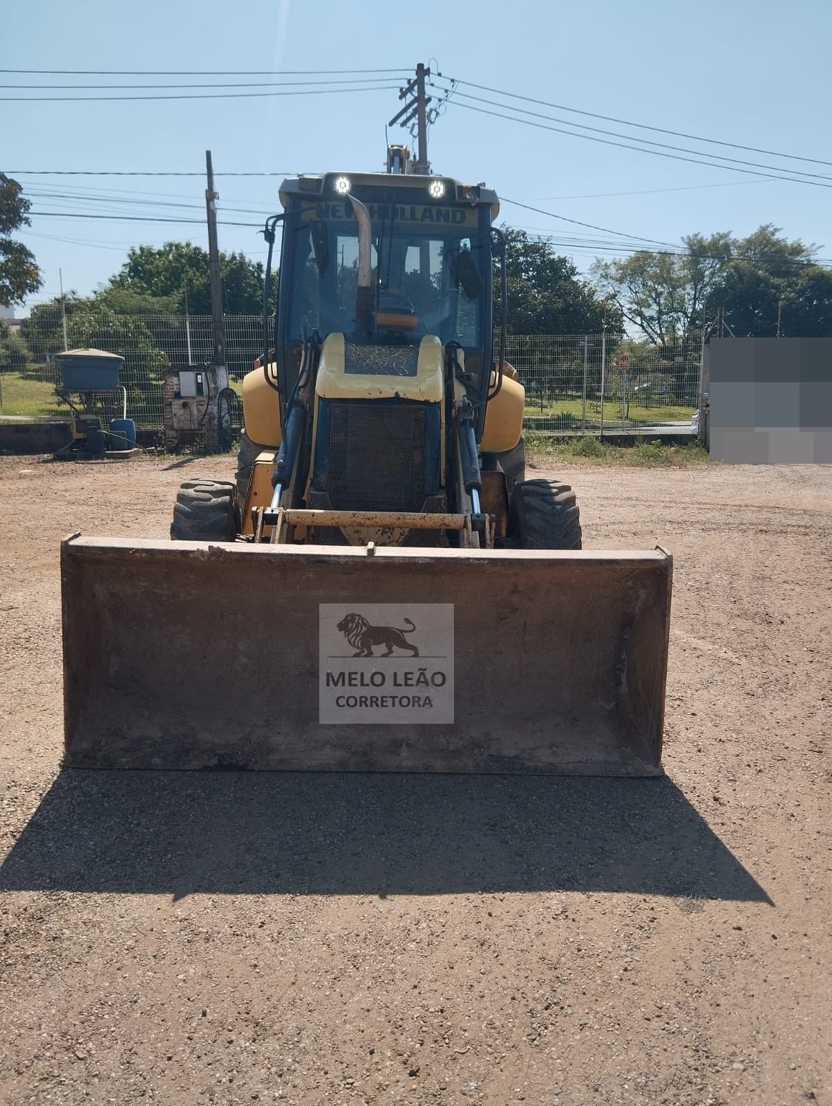 Retroescavadeira New Holland B95B 2013 - Imagem 7