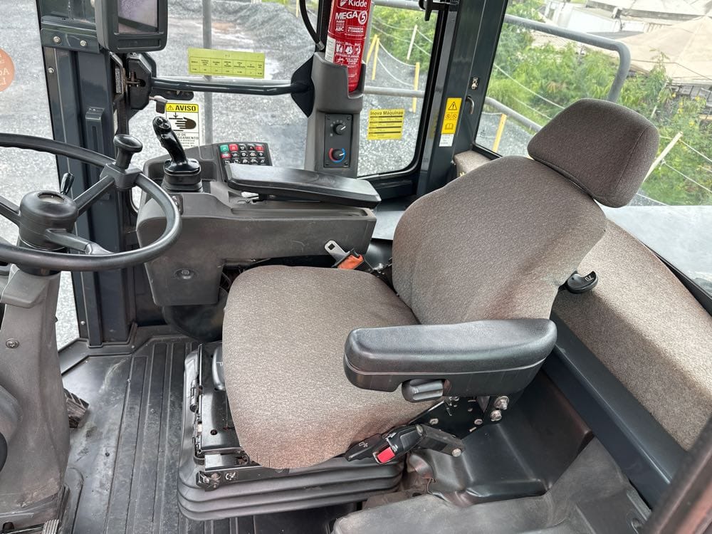 Pá Carregadeira John Deere 724K 2017 - Imagem 9