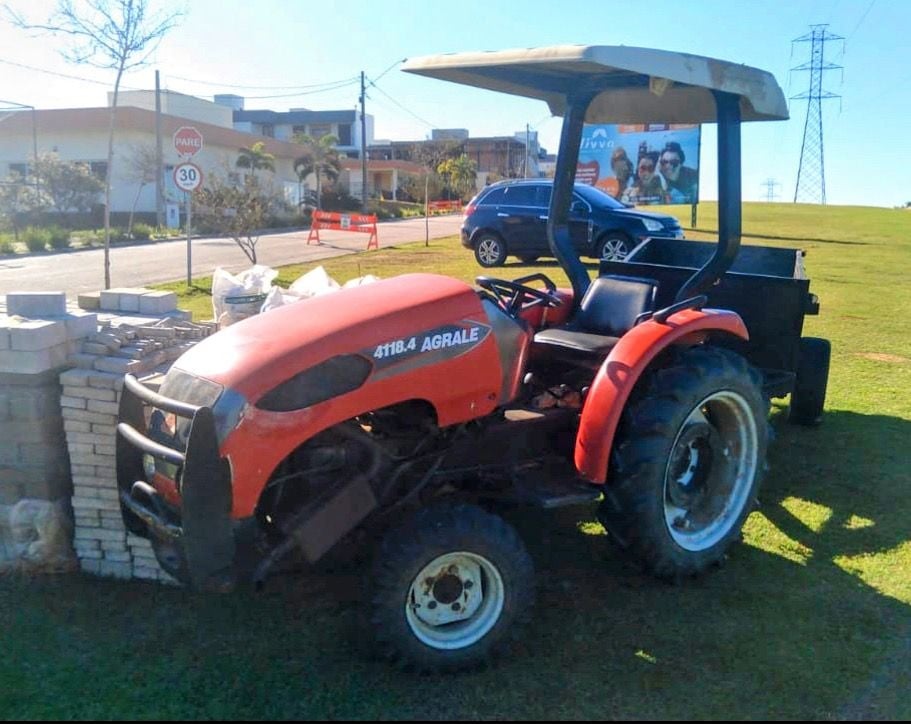 Trator Agrale 4118.4 2004 - foto 1 de 6