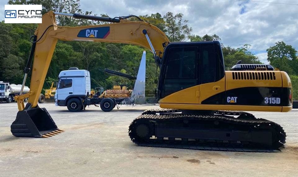 Escavadeira Caterpillar 315DL 2009 - foto 1 de 5