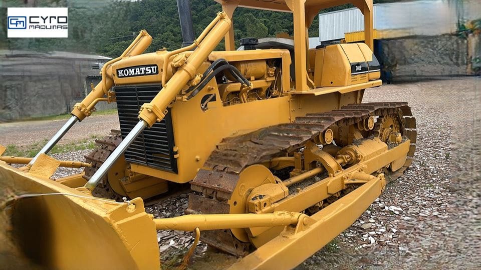 Trator de Esteira Komatsu D60 1977 - foto 1 de 5