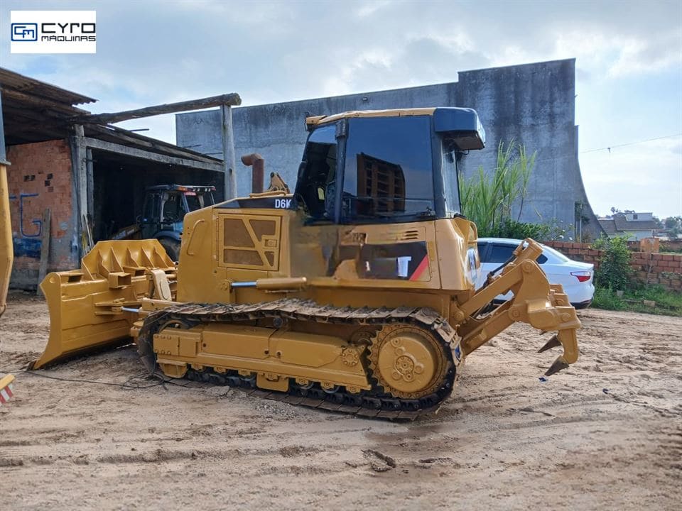 Trator de Esteira Caterpillar D6K 2008 - foto 1 de 6