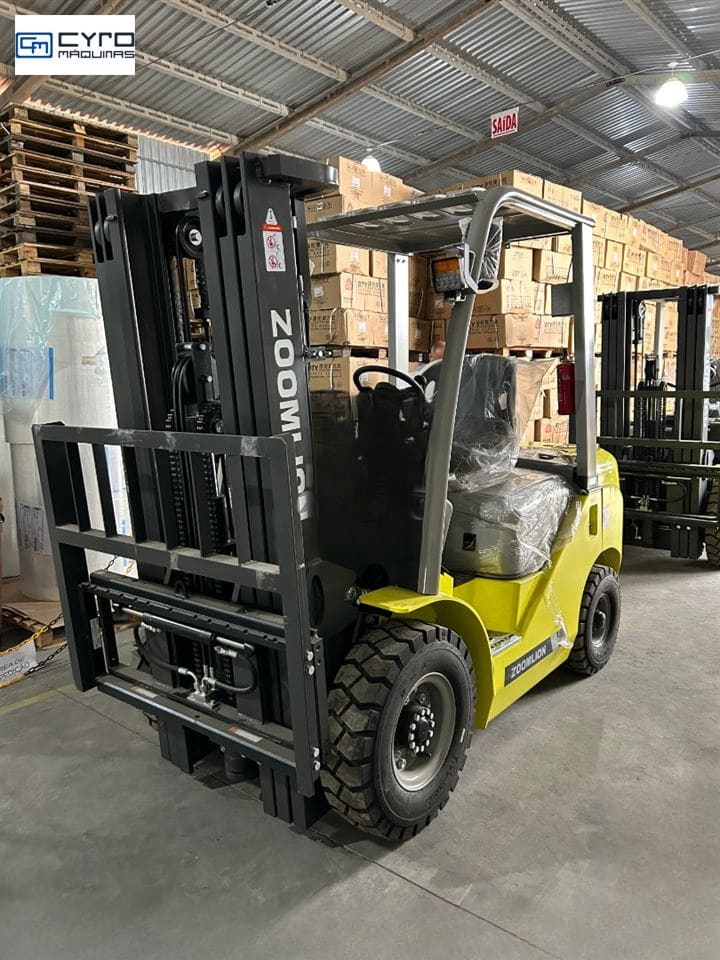 Empilhadeira Zoomlion FD25 2024 - foto 1 de 8