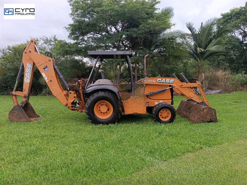 Retro Escavadeira Case 580N 2013 - foto 1 de 6