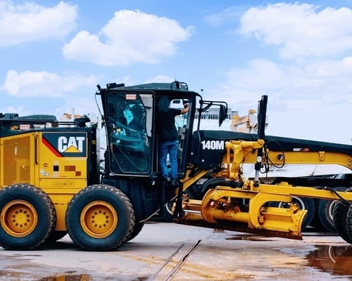 Motoniveladora Caterpillar 140M 14/14 - foto 1 de 8