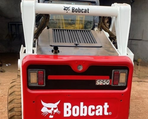 Mini Carregadeira Bobcat S650 14/14 - foto 1 de 4