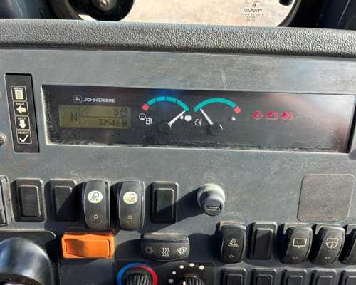 Retroescavadeira John Deere 310 L 20/20 - foto 1 de 3