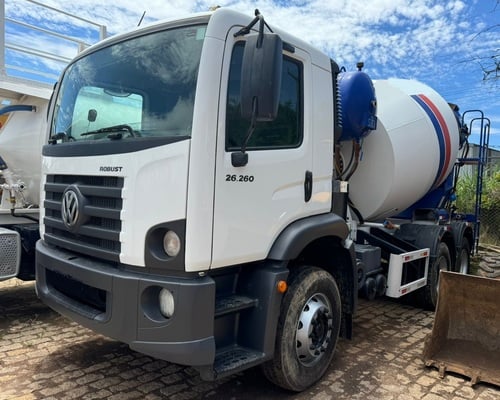 Caminhão Volkswagen Betoneira VW 26260 23/23 - foto 1 de 1