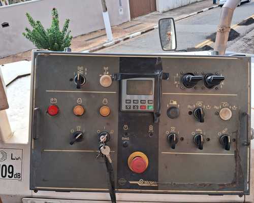 Fresadora de Asfalto Wirtgen W100 11/11 - foto 1 de 7