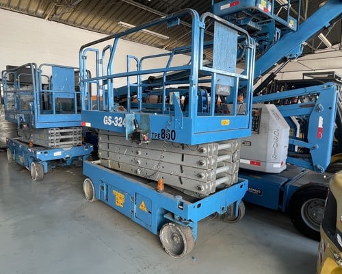 Plataforma Elevatória Genie GS3246 10/10 - foto 1 de 14