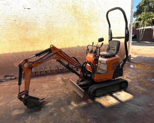 Mini Escavadeira Yanmar SV08 17/17 - foto 1 de 20
