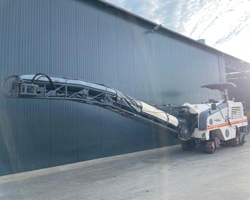 Fresadora de Asfalto Wirtgen W100F 09/09 - foto 1 de 14