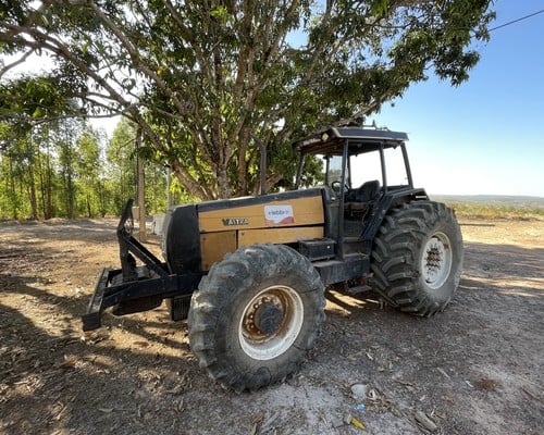 Trator Valtra BH 180 05/05 - foto 1 de 19