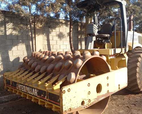 Rolo compactador Caterpillar CS 531D 11/11 - foto 1 de 5