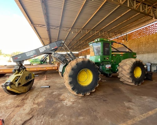 Skidder John Deere 948L 21/21 - foto 1 de 20