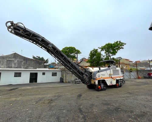 Fresadora de Asfalto Wirtgen W100F 14/14 - foto 1 de 20