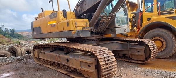 Escavadeira Volvo EC480DL 2021 - foto 1 de 30