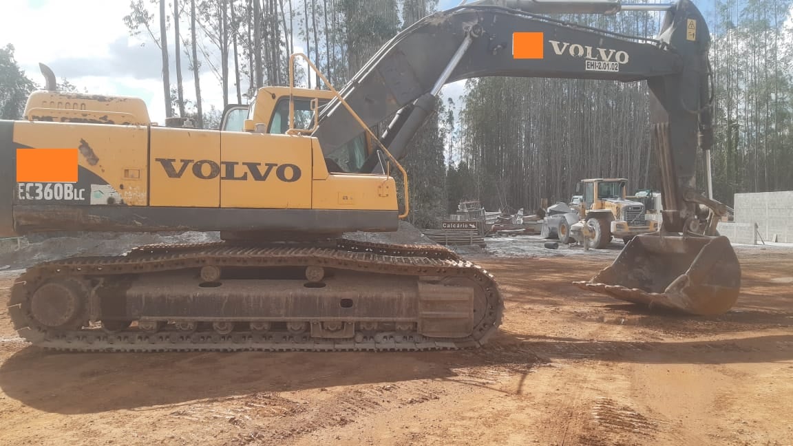 Escavadeira Volvo EC360BLC 2012 - foto 1 de 9