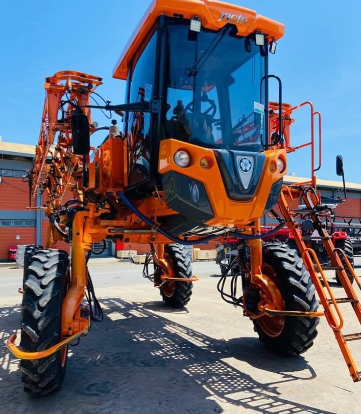Pulverizador Autopropelido Jacto 2030 2018 - foto 1 de 4