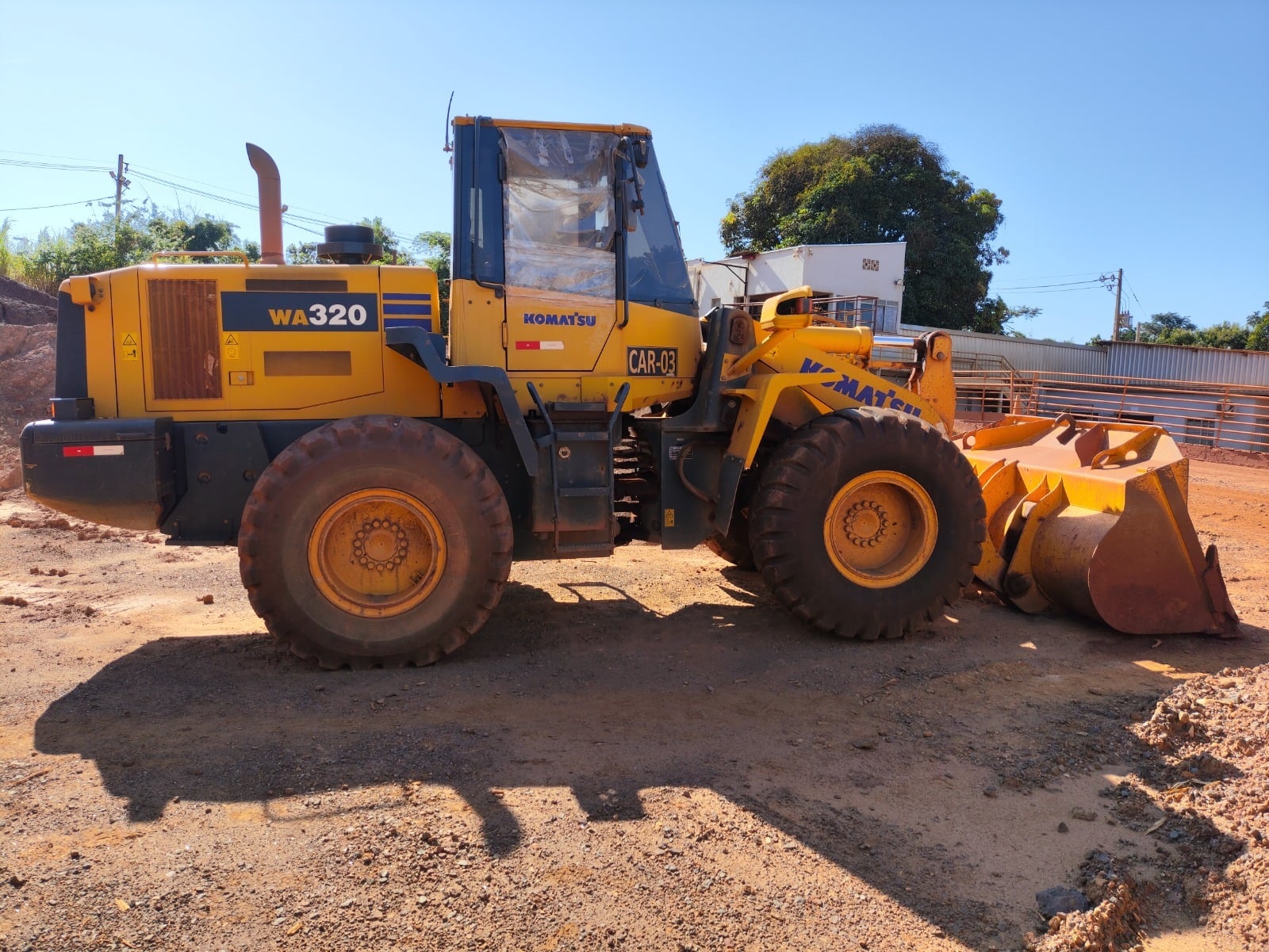 Pá Carregadeira Komatsu  WA320 2022 - foto 1 de 8